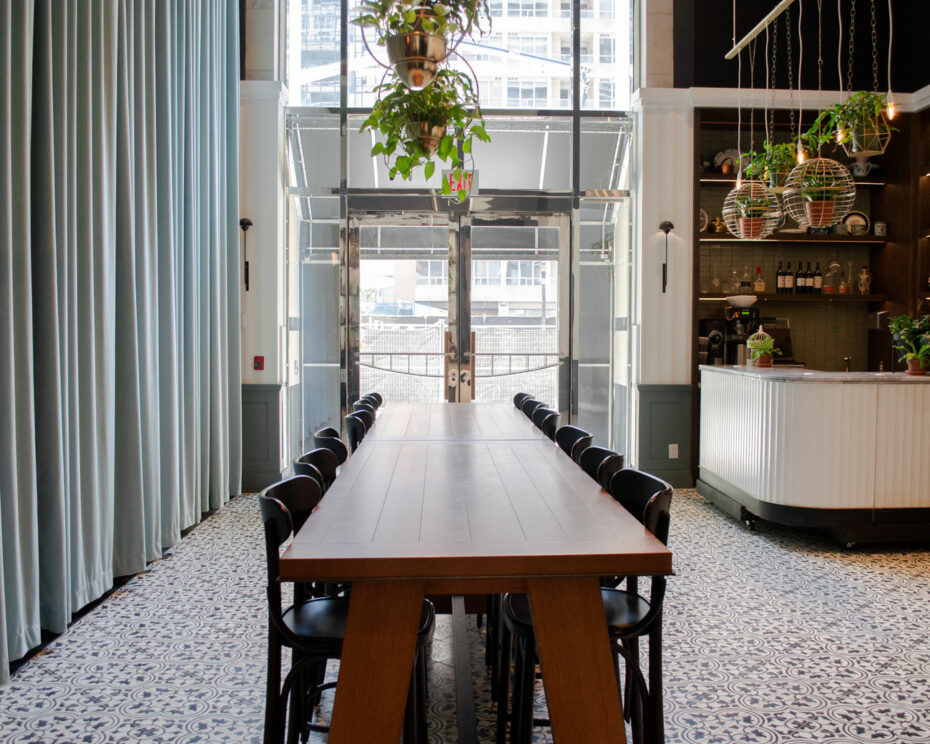 Victor Restaurant