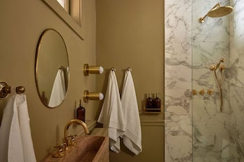 Hotel Julie, Stratford, Ontario