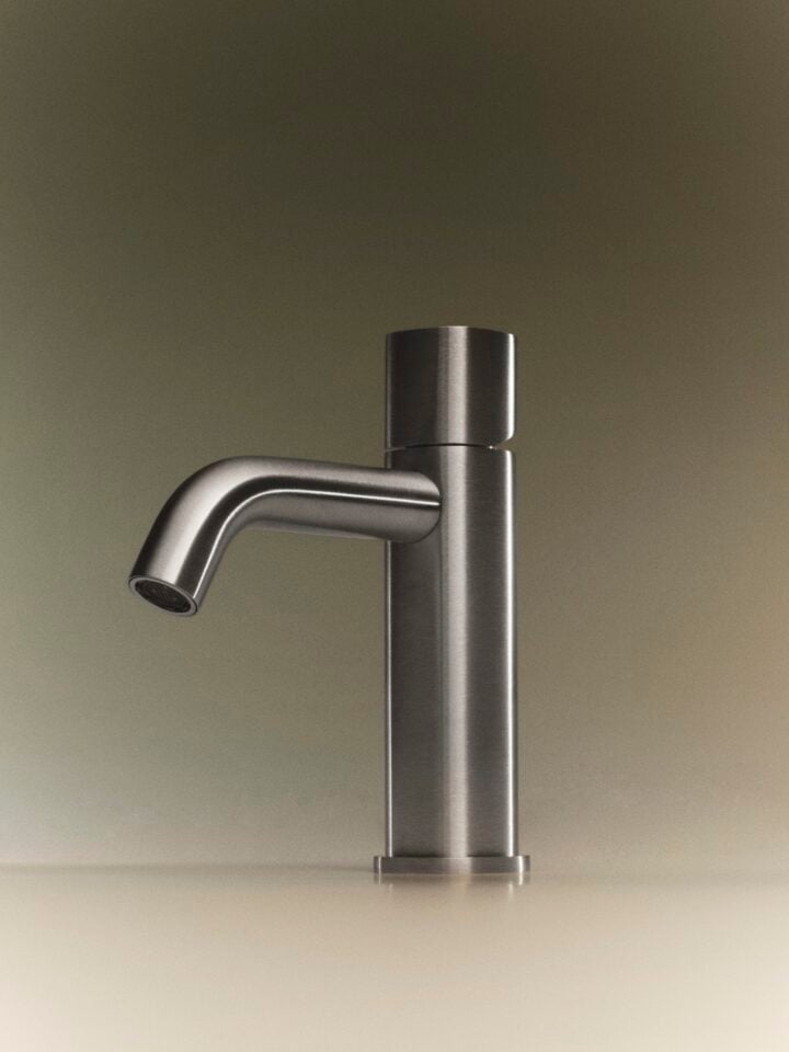 Modern sink faucet